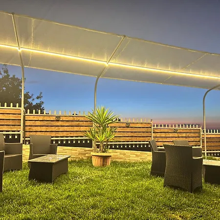 M&m Oda ve Kahvaltı 4*